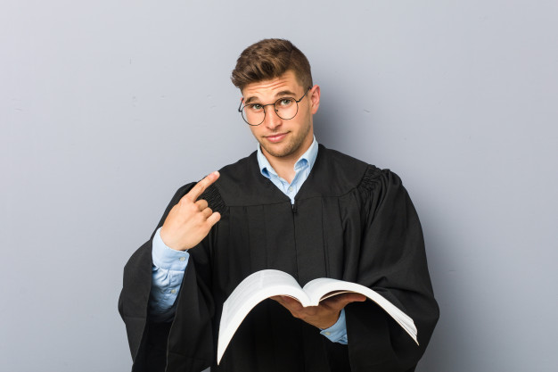 Etudiant en droit en prépa CFJ centre de formation juridique mission droit études apprentissage
